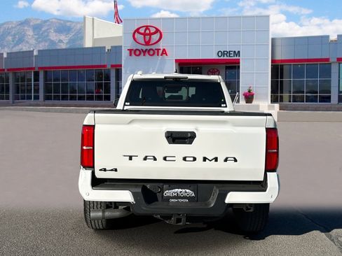 New 2026 Toyota Tacoma TRD Off-Road w/ TRD Off Road Premium Package image 4