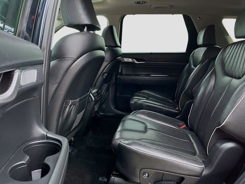 Used 2023 Hyundai Palisade Limited w/ Cargo Package image 23