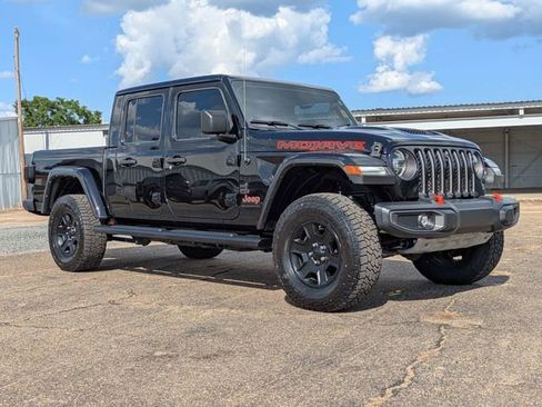 Used 2022 Jeep Gladiator Mojave w/ LED Lighting Group AWD/4WD image 2