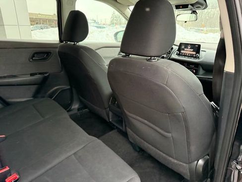 Used 2023 Nissan Rogue S image 28