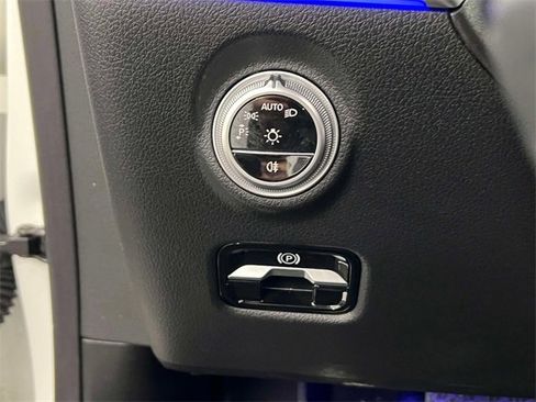 Certified 2024 Mercedes-Benz CLE 300 4MATIC Cabriolet image 19