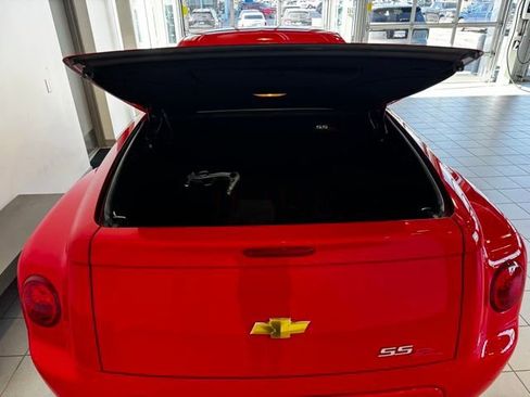 Used 2004 Chevrolet SSR w/ Preferred Equipment Group image 33