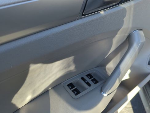 Used 2019 Volkswagen Passat 2.0T Wolfsburg image 13