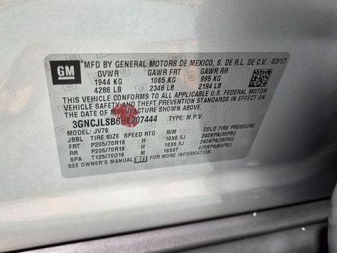 Used 2017 Chevrolet Trax LT w/ LT Convenience Package FWD image 36