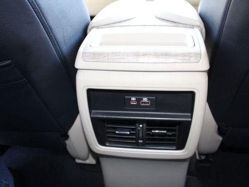 Used 2019 Nissan Murano SV w/ Cargo Package FWD image 26