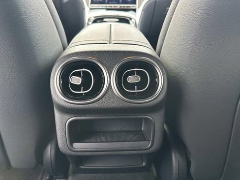 Certified 2025 Mercedes-Benz GLC 300 4MATIC image 13