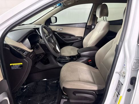 Used 2018 Hyundai Santa Fe Sport FWD image 17