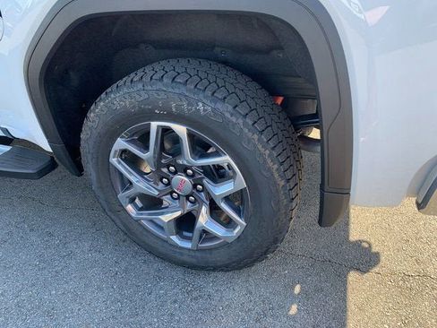 New 2026 GMC Sierra 1500 SLT w/ SLT Premium Plus Package image 9