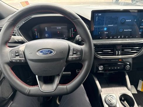 Used 2023 Ford Escape ST-Line w/ Tech Pack #1 FWD image 10