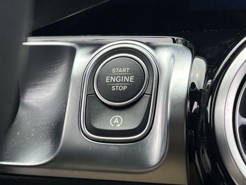 New 2026 Mercedes-Benz GLB 250 4MATIC image 38