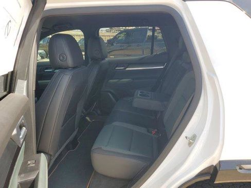 New 2026 GMC Terrain AT4 AWD/4WD image 17