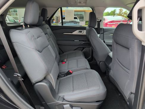 New 2026 Ford Explorer Active image 9