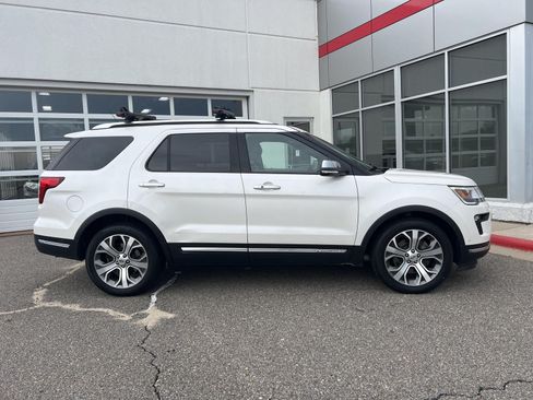 Used 2018 Ford Explorer Platinum AWD/4WD image 15