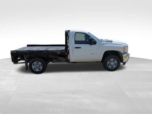 Used 2014 Chevrolet Silverado 2500 W/T RWD image 2