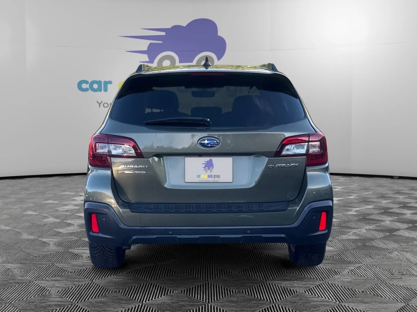 Used 2019 Subaru Outback 2.5i Touring AWD/4WD image 4