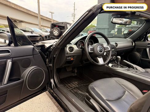 Used 2011 MAZDA MX-5 Miata Grand Touring w/ Premium Pkg RWD image 18