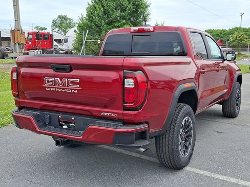 New 2026 GMC Canyon AT4 w/ AT4 Premium Package AWD/4WD image 4