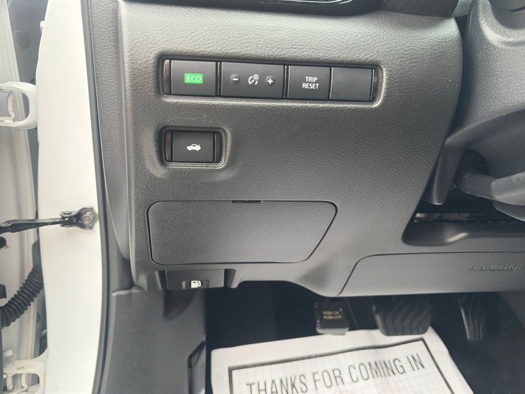 Used 2023 Nissan Sentra SV FWD image 31