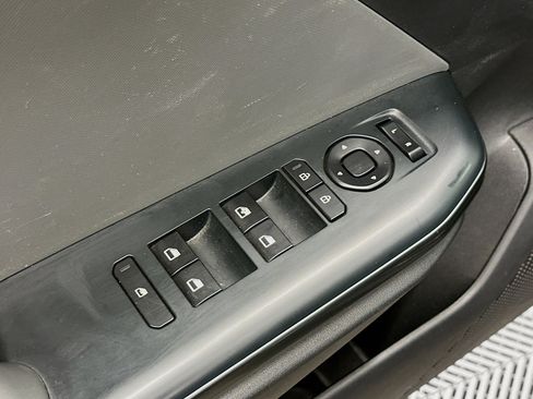 Used 2025 Kia K4 LXS FWD image 15