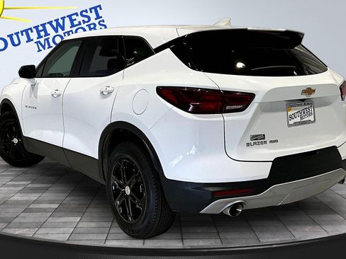 Used 2025 Chevrolet Blazer LT AWD/4WD image 5