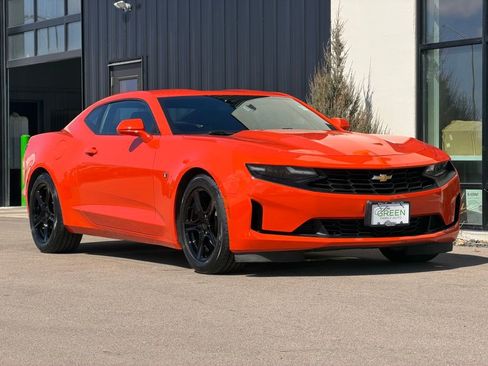 Used 2020 Chevrolet Camaro LT RWD image 4