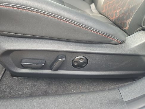 Used 2026 Nissan Sentra SR w/ SR Premium Package image 10