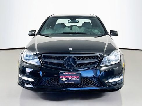Used 2014 Mercedes-Benz C 300 4MATIC Sedan image 4