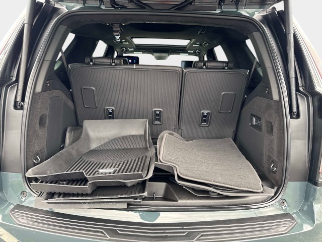 Certified 2025 Cadillac Escalade V w/ LPO, Floor Liner Package AWD/4WD image 5