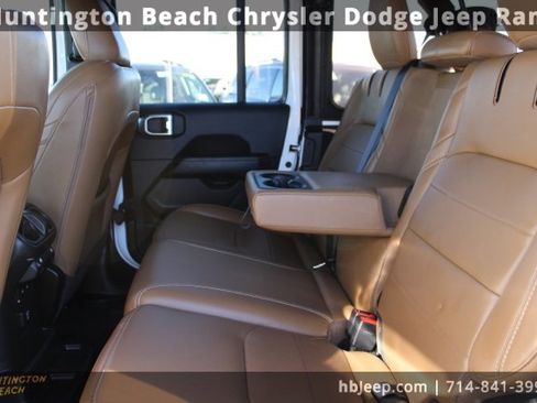 Used 2023 Jeep Wrangler Unlimited Sahara w/ Safety Group image 33