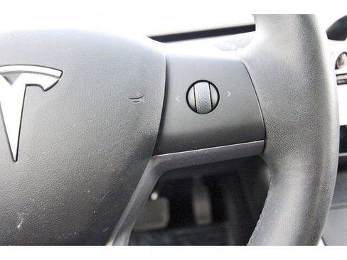 Used 2019 Tesla Model 3 Long Range RWD image 18