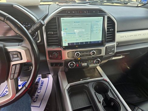 Used 2022 Ford F250 Lariat w/ Lariat Value Package image 9