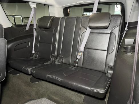 Used 2015 GMC Yukon XL Denali w/ Open Road Package AWD/4WD image 19