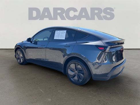Used 2026 Tesla Model Y 2WD image 5