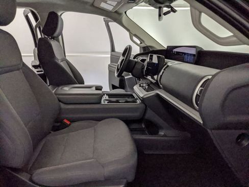 Certified 2025 Ford Expedition Max Active AWD/4WD image 29