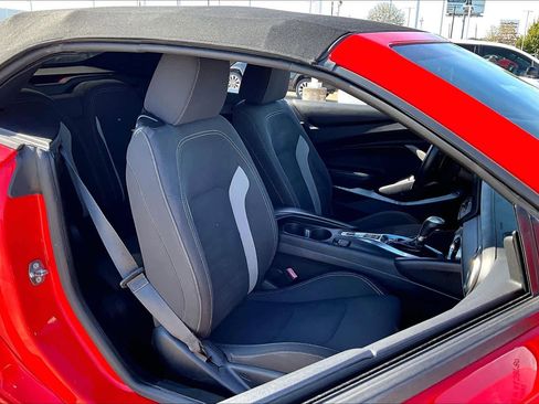 Used 2018 Chevrolet Camaro LT image 6
