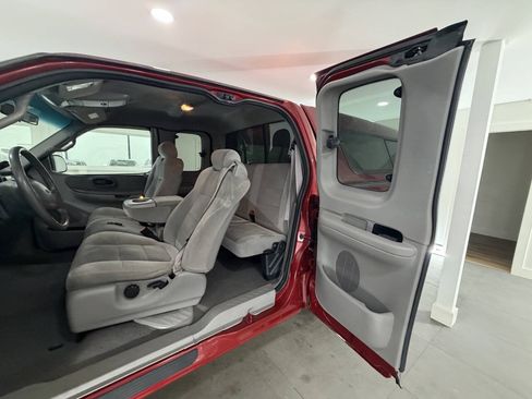 Used 2002 Ford F150 XLT AWD/4WD image 14