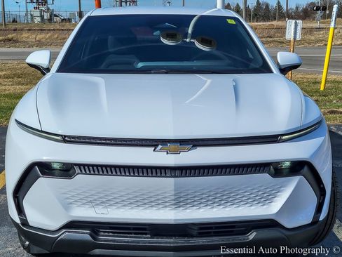 New 2026 Chevrolet Equinox EV LT FWD image 4
