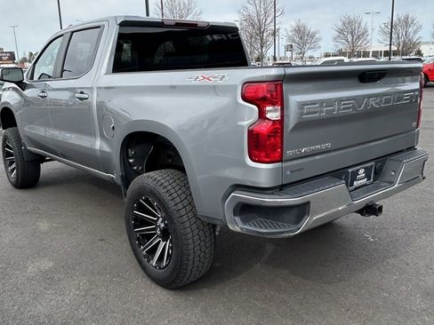 Used 2025 Chevrolet Silverado 1500 LT image 4