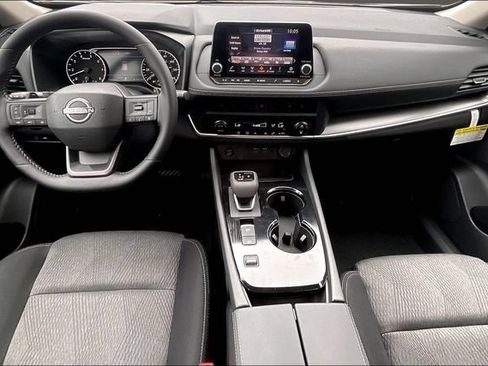 New 2026 Nissan Rogue SV FWD image 5