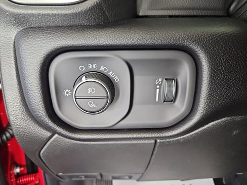 New 2026 RAM 2500 Big Horn AWD/4WD image 17