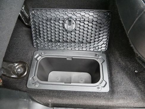 Used 2017 RAM 1500 Laramie w/ Convenience Group image 12