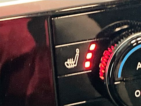 Used 2023 Nissan Pathfinder SL image 21