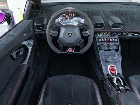 Used 2019 Lamborghini Huracan Performante image 10