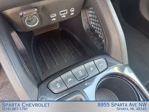 Used 2023 Chevrolet TrailBlazer LT w/ Convenience Package AWD/4WD image 22