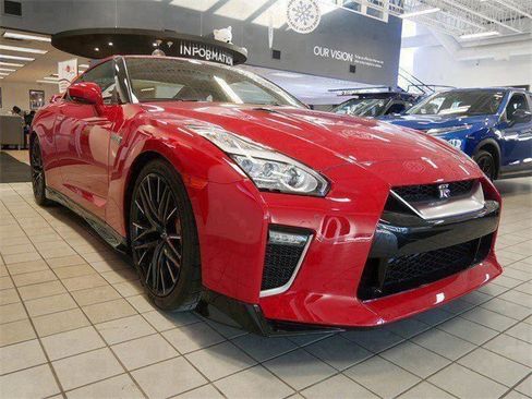 Used 2023 Nissan GT-R Premium w/ Premium Interior Package image 1