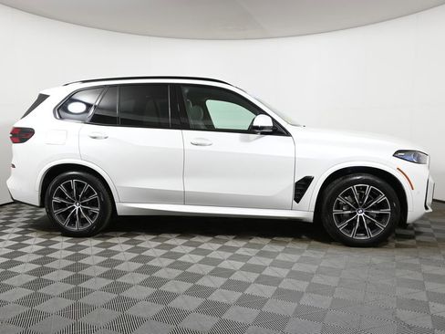 Certified 2024 BMW X5 xDrive40i w/ M Sport Package image 8
