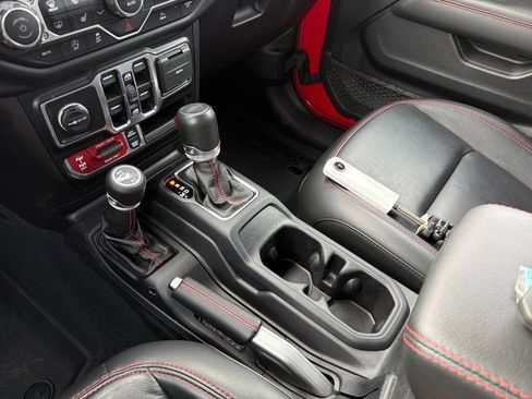 Used 2022 Jeep Gladiator Rubicon w/ LED Lighting Group image 26