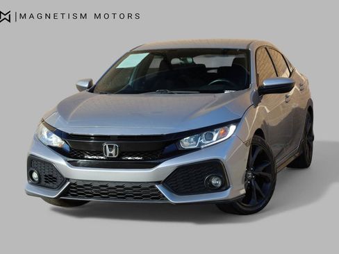 Used 2017 Honda Civic Sport image 9