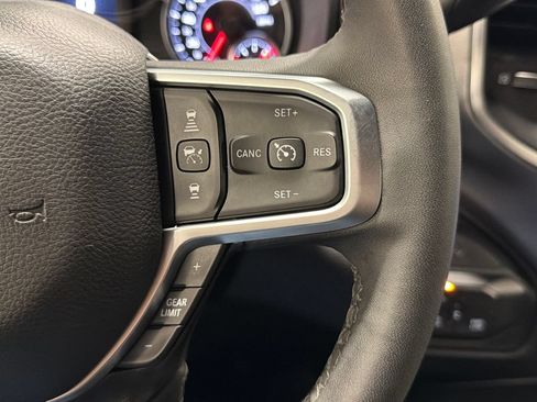 Used 2025 RAM 2500 Big Horn AWD/4WD image 15