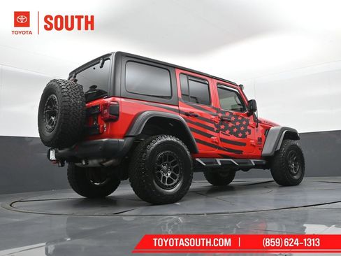 Used 2022 Jeep Wrangler Unlimited Rubicon w/ Xtreme Recon 35" Tire Package image 41
